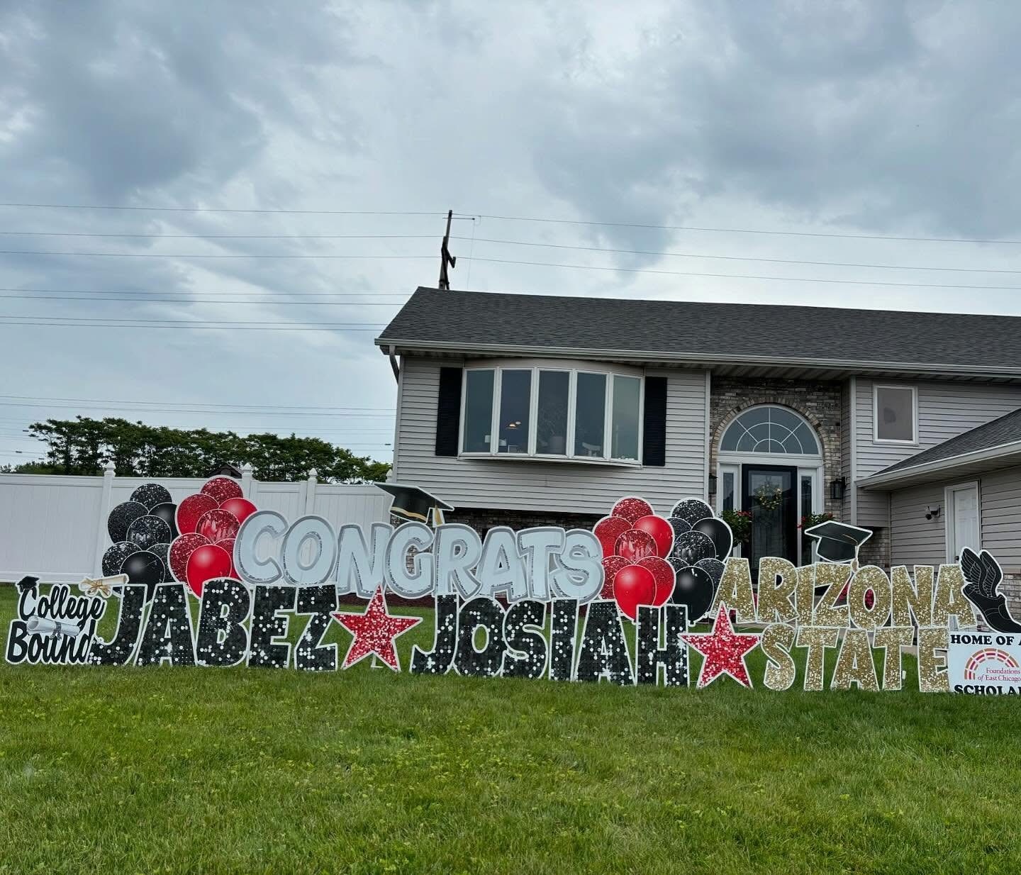 Garden Crowns yard sign display